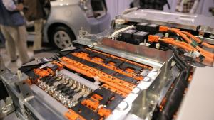 Noile baterii litiu-ion pentru vehicule reîncărcate în 10 minute și se păstrează 2500 de cicluri de incarcare-descarcare