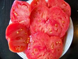 8 soiuri neobișnuite și delicioase de tomate