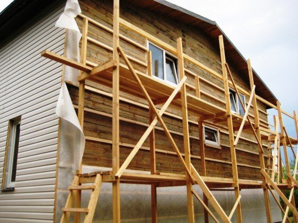 Cum de a construi o pădure de lemn lambriuri pentru siding acasă.