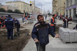 De reparare și de construcție: ruși, sau lucrători oaspeți?