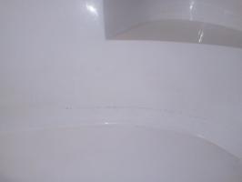 Cum am curățat în mod eficient și eficient cadă de baie acrilice de diferite tipuri de poluare