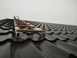 În măsura în care este posibil să se aplece pentru acoperișuri metalice, fără a deteriora? Am corecta greșelile lor, un efort minim.