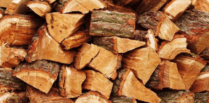 lemn de stejar este de obicei mai scump decât toate celelalte