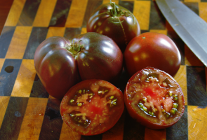 5 soiuri de tomate delicioase cu note de violet