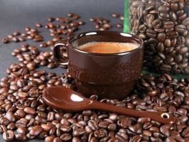 Care este utilizarea de cafea și ce rău poate aduce o băutură